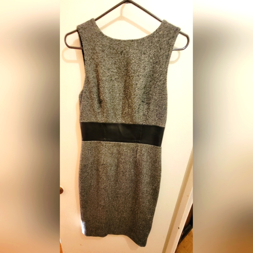KULSON - Made in Italy - 44 black and cream tweed dress w/ leather detail